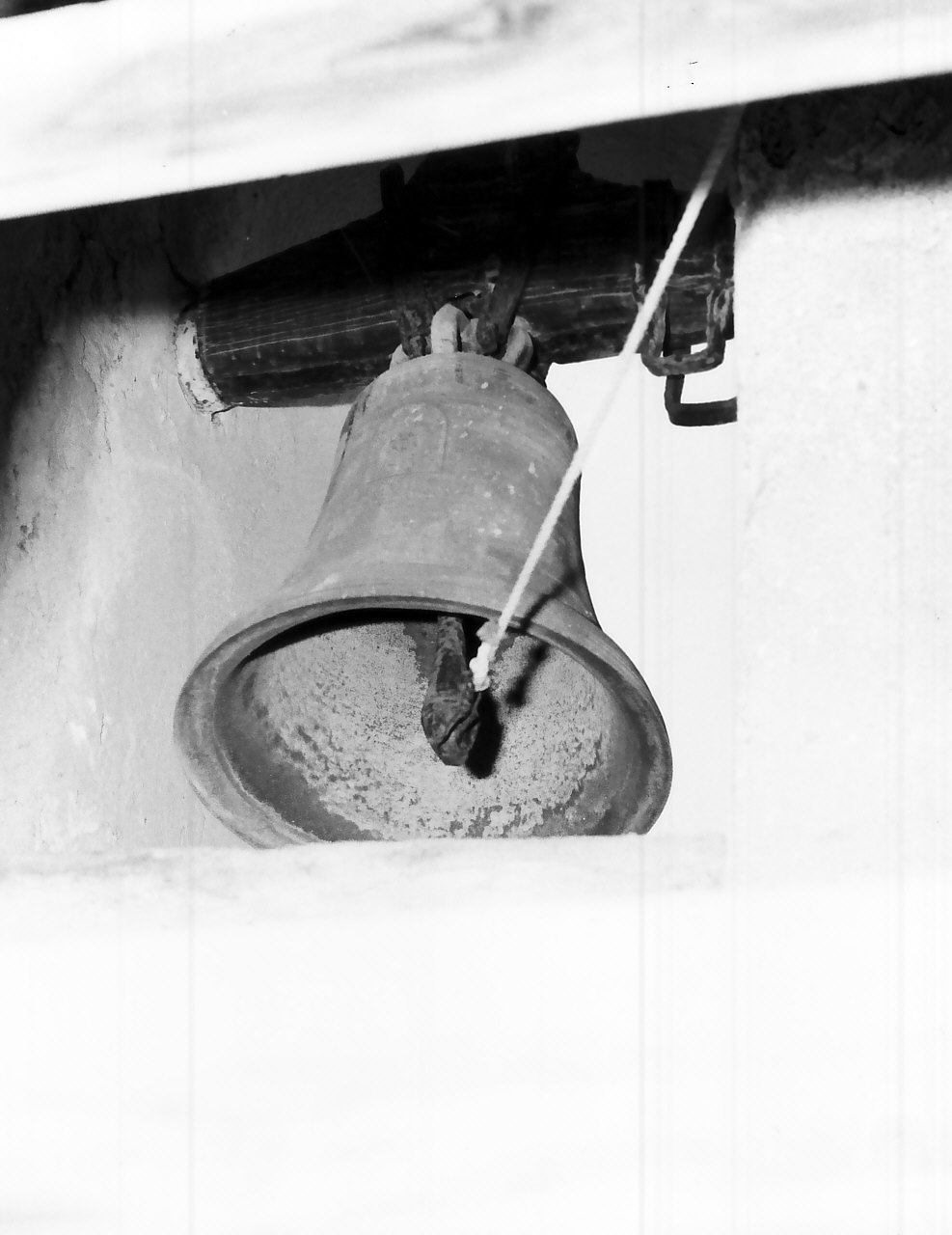 campana, opera isolata - bottega Italia meridionale (sec. XIX)