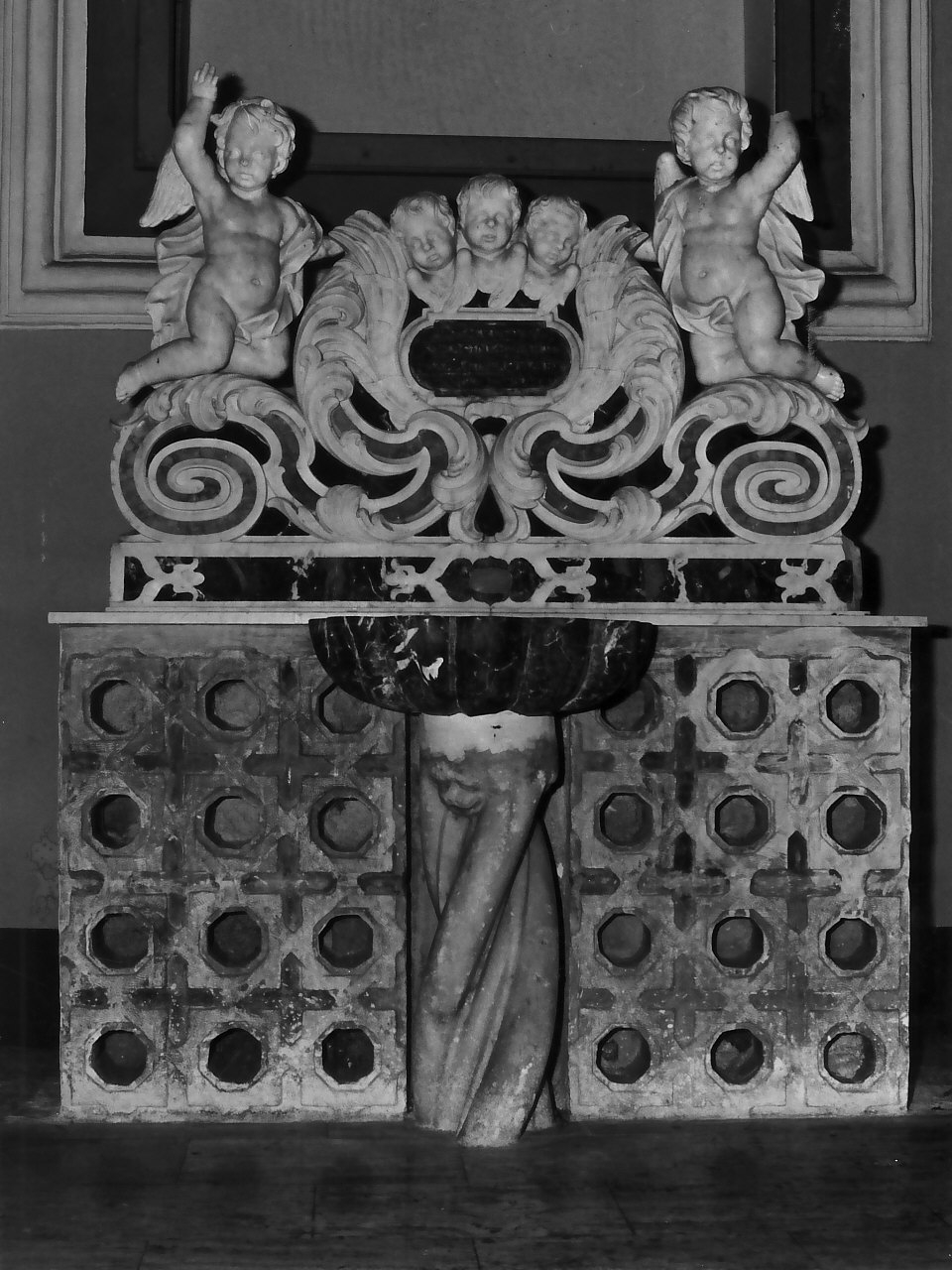 fontana, opera isolata - bottega Italia meridionale (sec. XVIII)