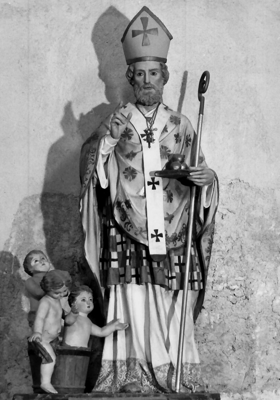 San Nicola di Bari (statua, opera isolata) - bottega Italia meridionale (sec. XX)