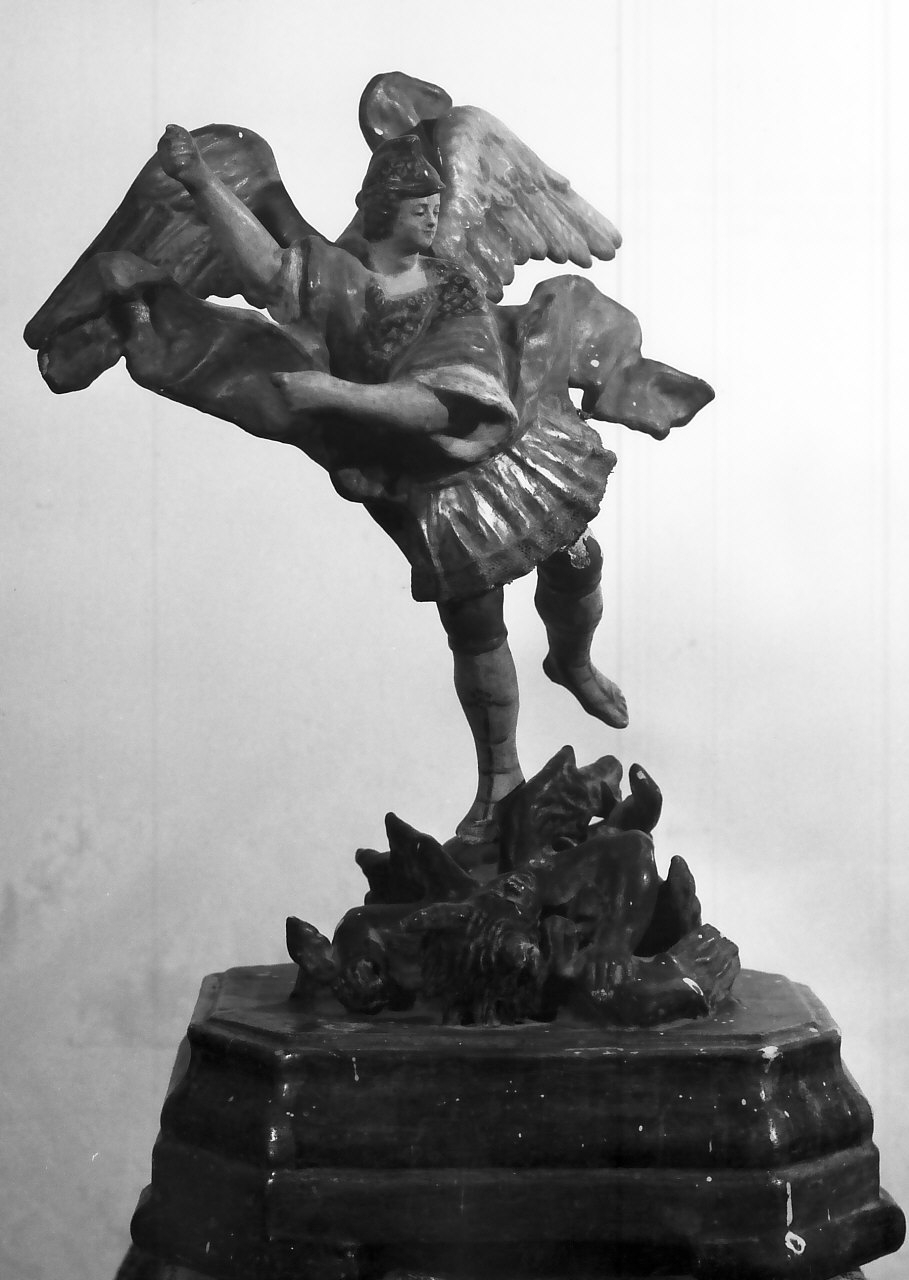 San Michele Arcangelo (statua, opera isolata) - bottega calabrese (sec. XVIII)