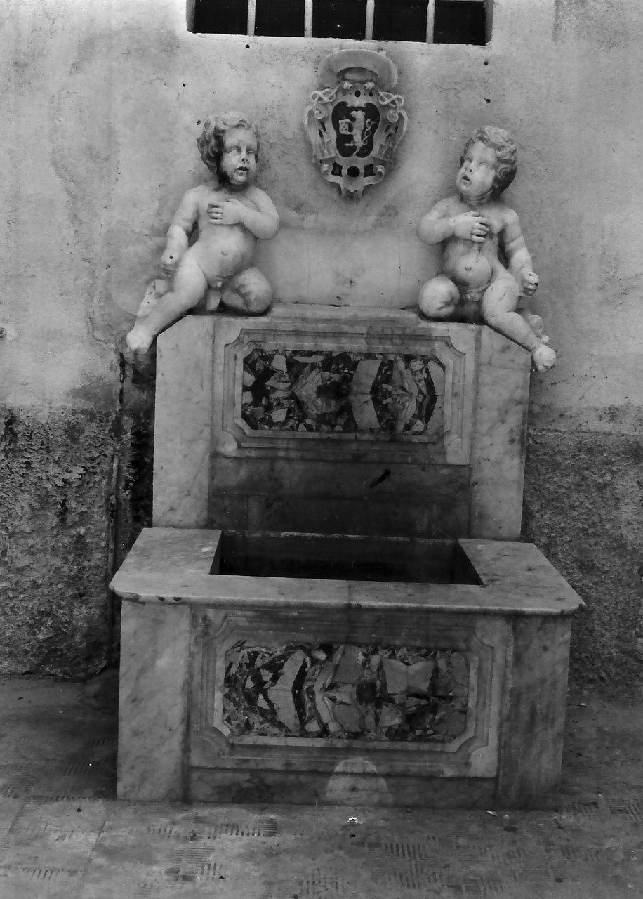 fontana - a muro, opera isolata - bottega calabrese (sec. XVIII)