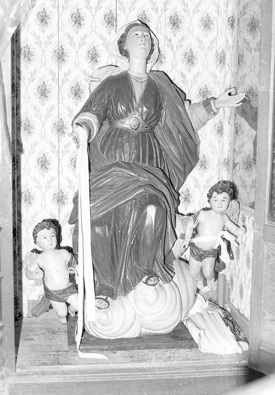 Madonna Assunta con angeli (gruppo scultoreo, opera isolata) - bottega Italia meridionale (metà sec. XVIII)