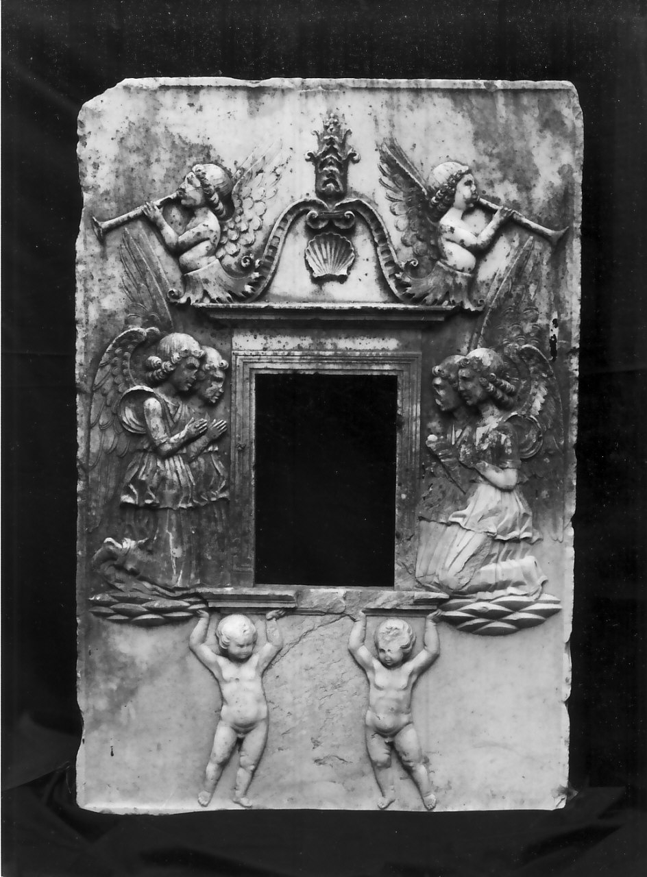 piscina, opera isolata - bottega calabrese (sec. XVI)