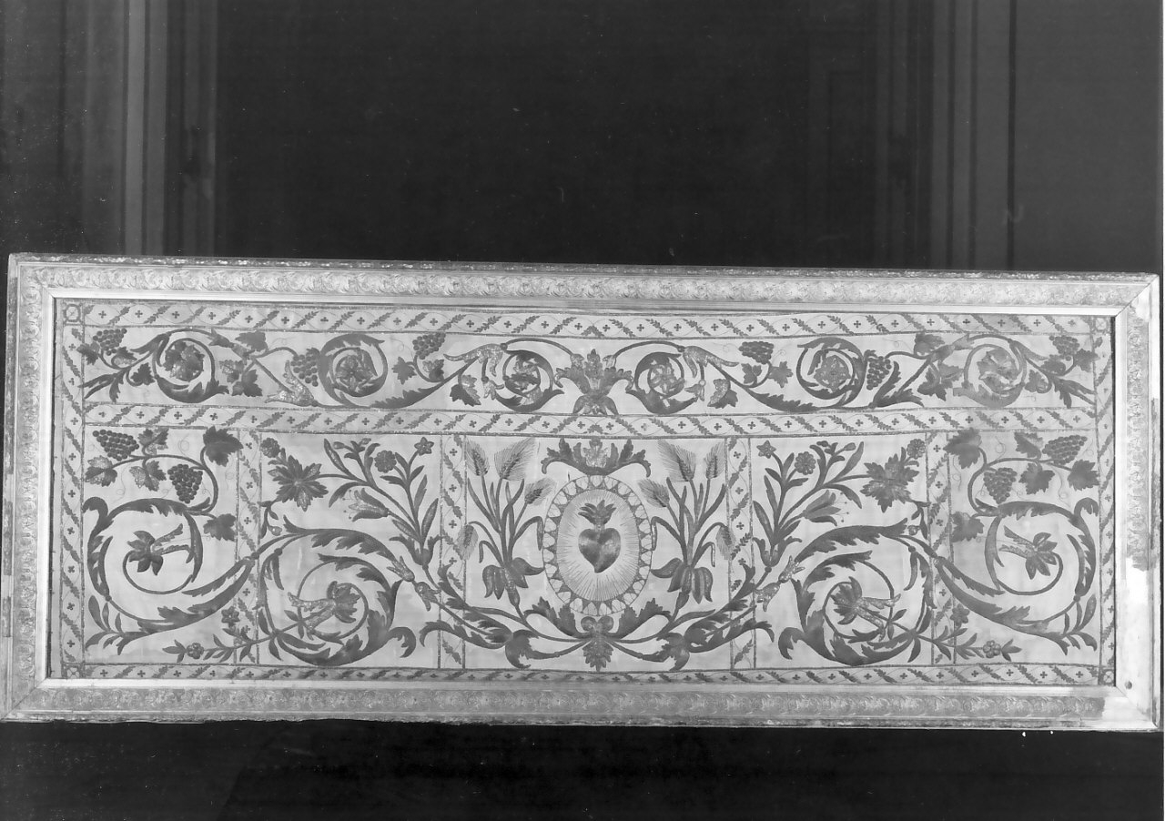 paliotto, opera isolata - manifattura Italia meridionale (sec. XVIII)