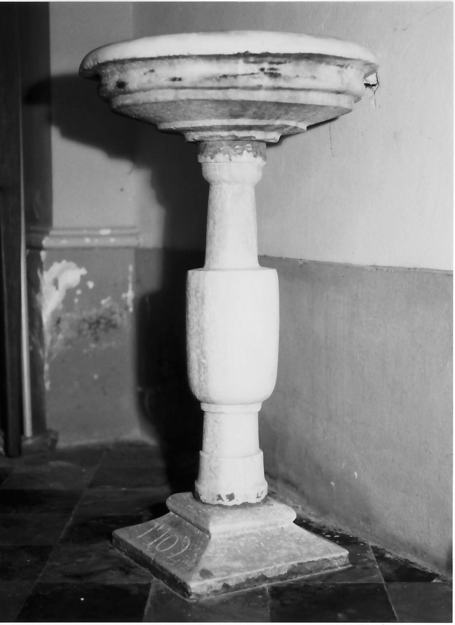 acquasantiera, opera isolata - bottega Italia meridionale (sec. XVIII)