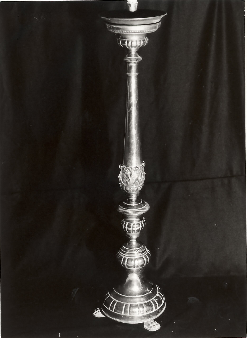 candeliere d'altare, serie - bottega Italia meridionale (sec. XIX)