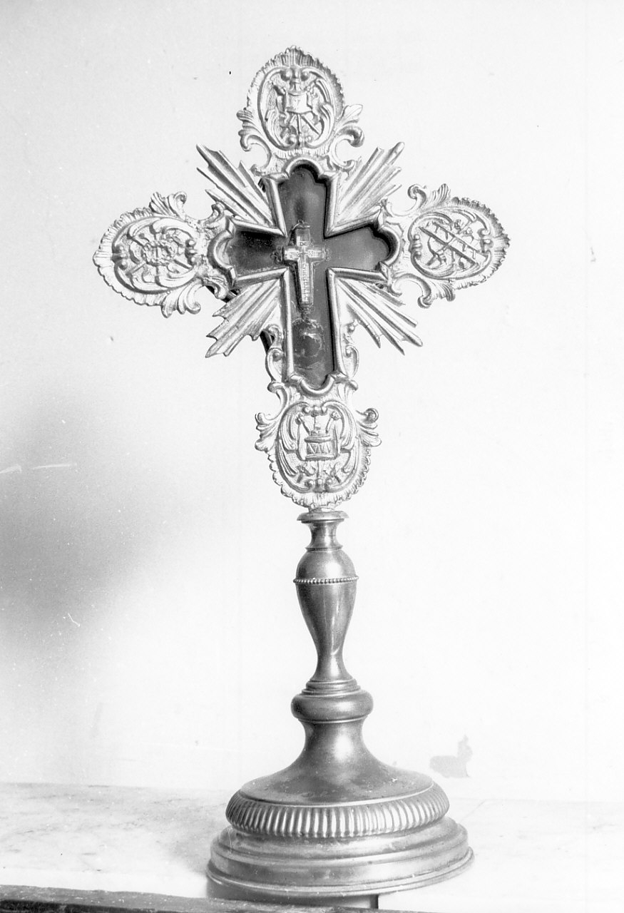 reliquiario - a croce, opera isolata - bottega calabrese (sec. XX)