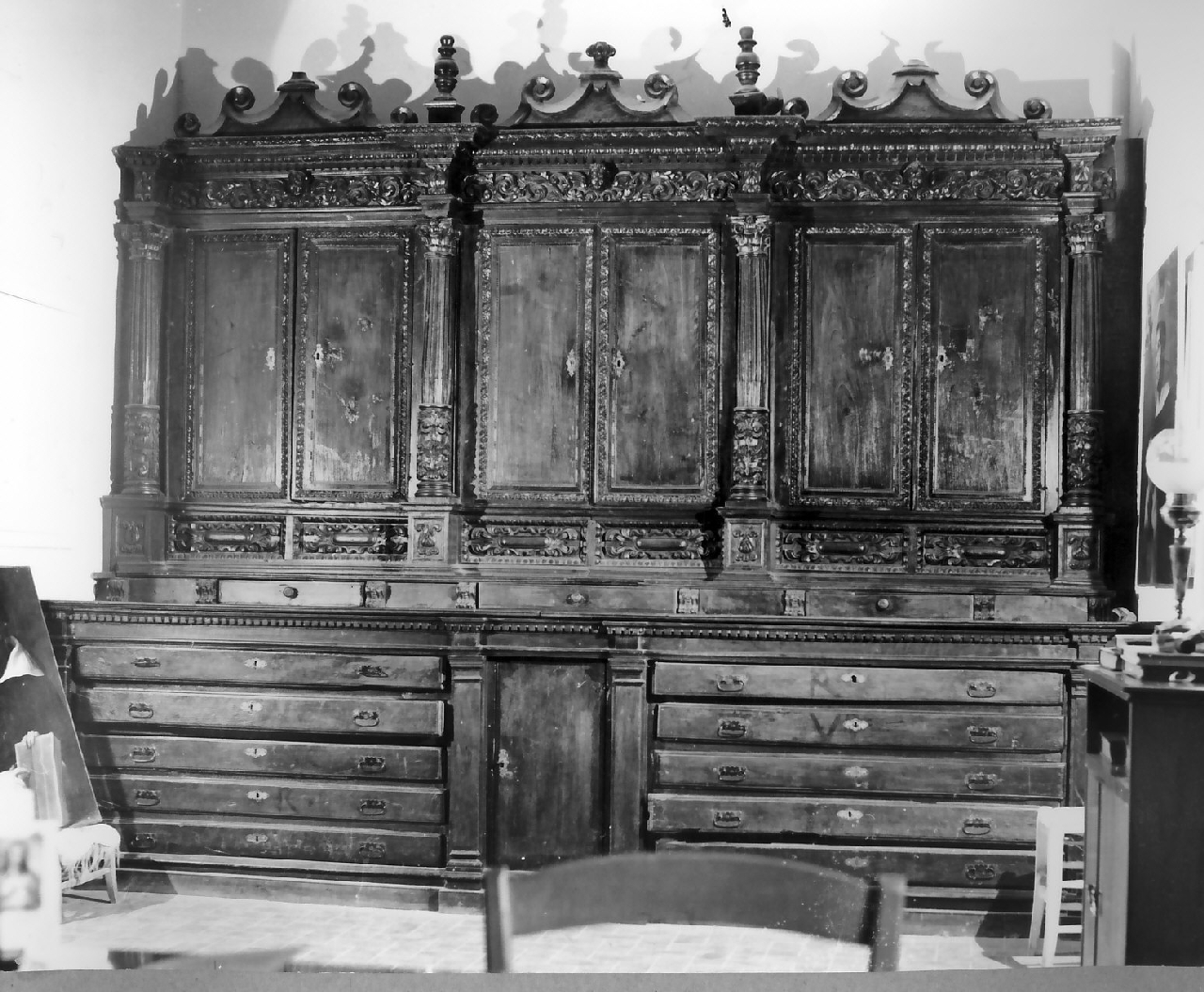 armadio da sacrestia, opera isolata - bottega Italia meridionale (sec. XVIII)