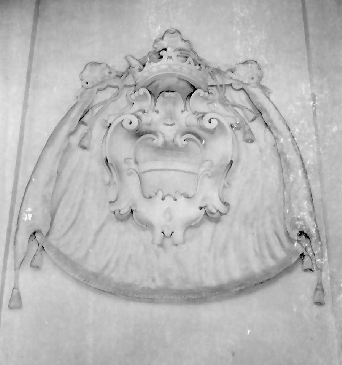 stemma (decorazione plastica, serie) - bottega calabrese (sec. XVIII)