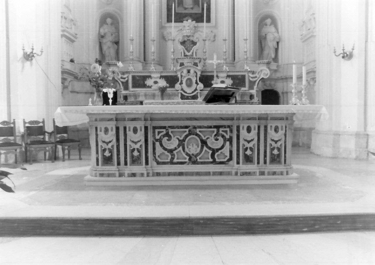 mensa d'altare, frammento - bottega napoletana (seconda metà sec. XVIII)