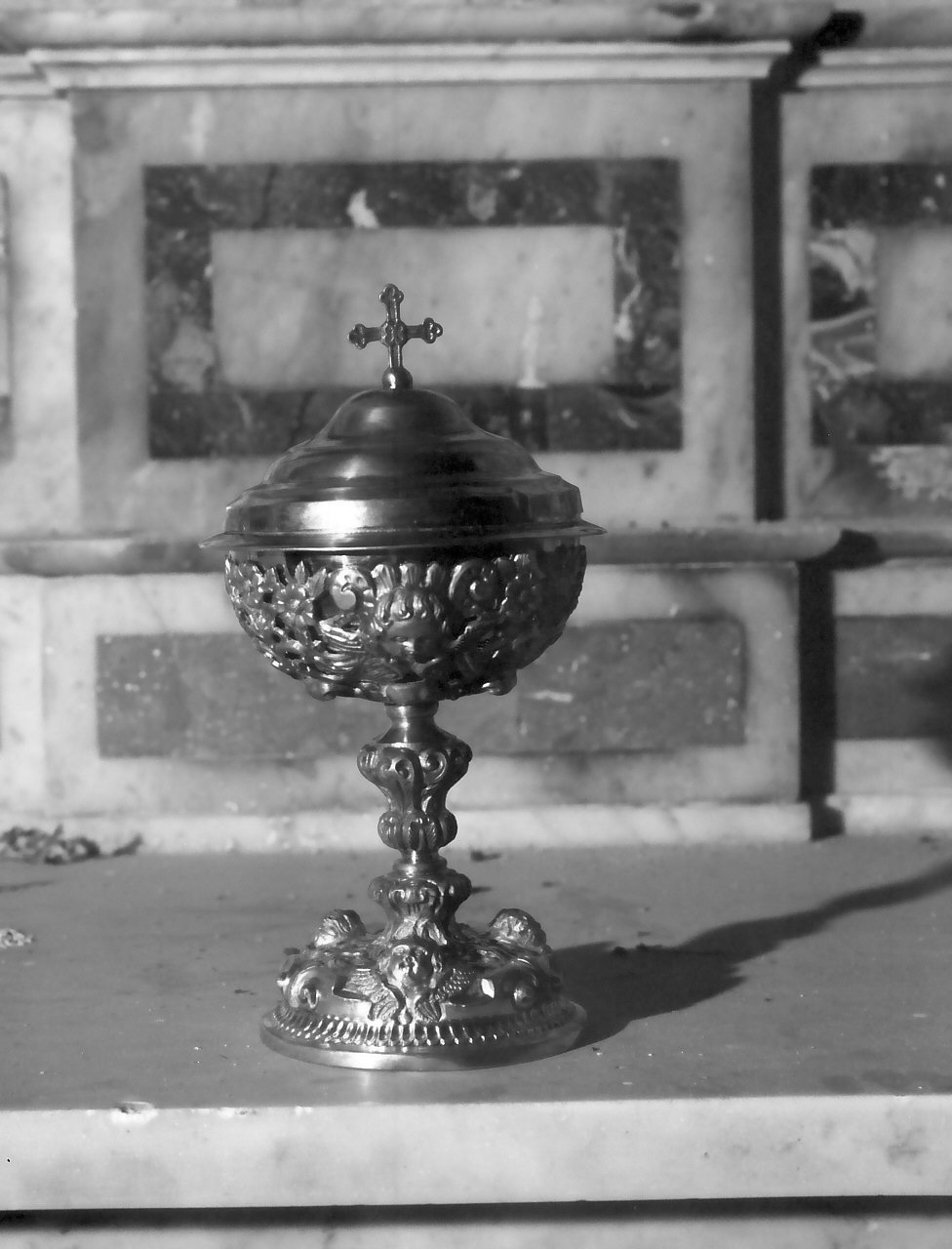 pisside, opera isolata - bottega Italia meridionale (seconda metà sec. XIX)