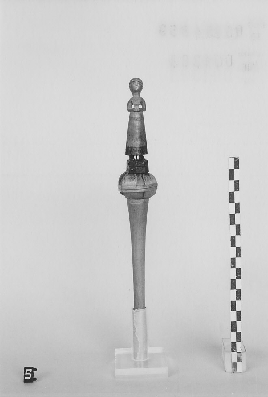 conocchia, strumenti per la filatura - artigianato pastorale (sec. XX prima metà)