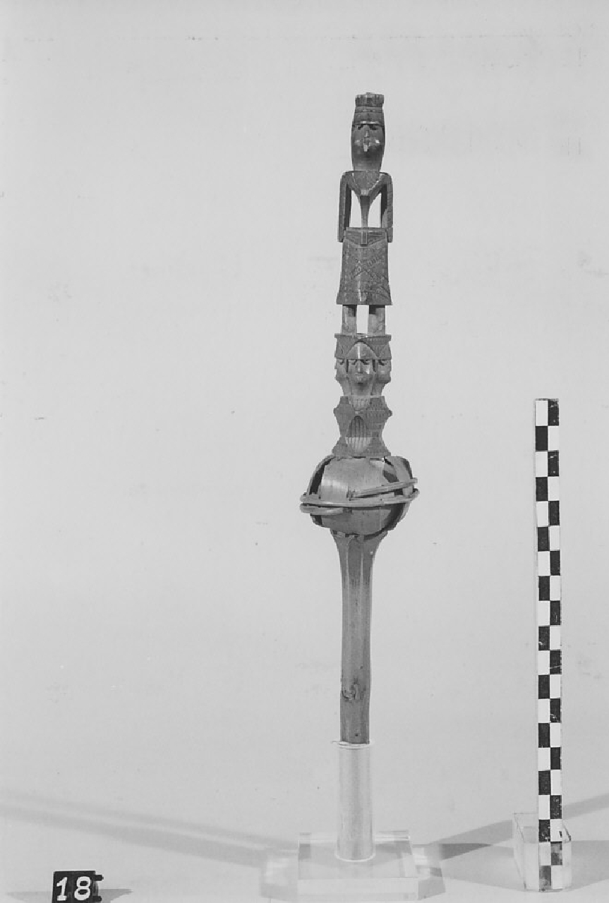 conocchia, strumenti per la filatura - artigianato pastorale (sec. XX prima metà)