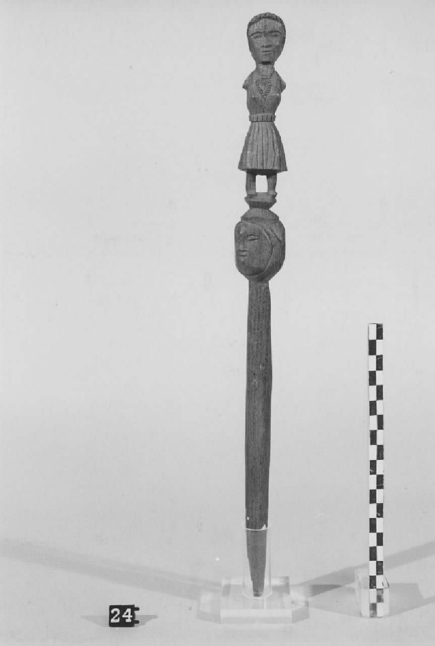 conocchia, strumenti per la filatura - artigianato pastorale (sec. XX)