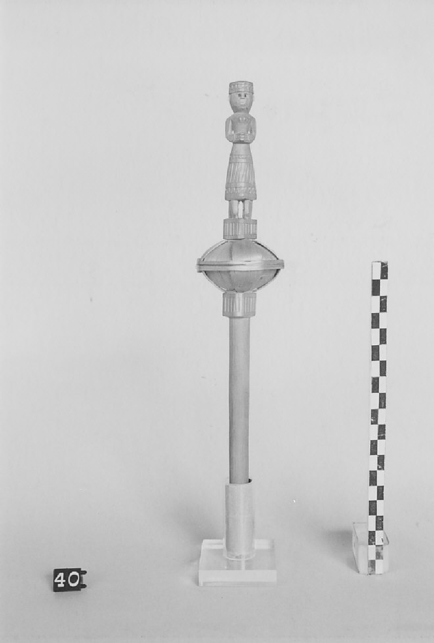 conocchia, strumenti per la filatura - artigianato pastorale (sec. XX)