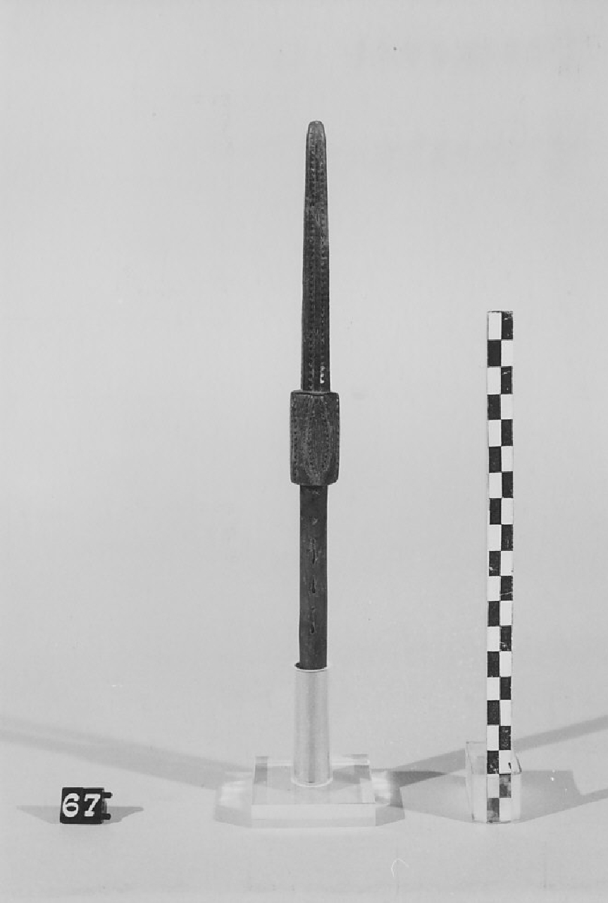 conocchia, strumenti per la filatura - artigianato pastorale (sec. XX prima metà)