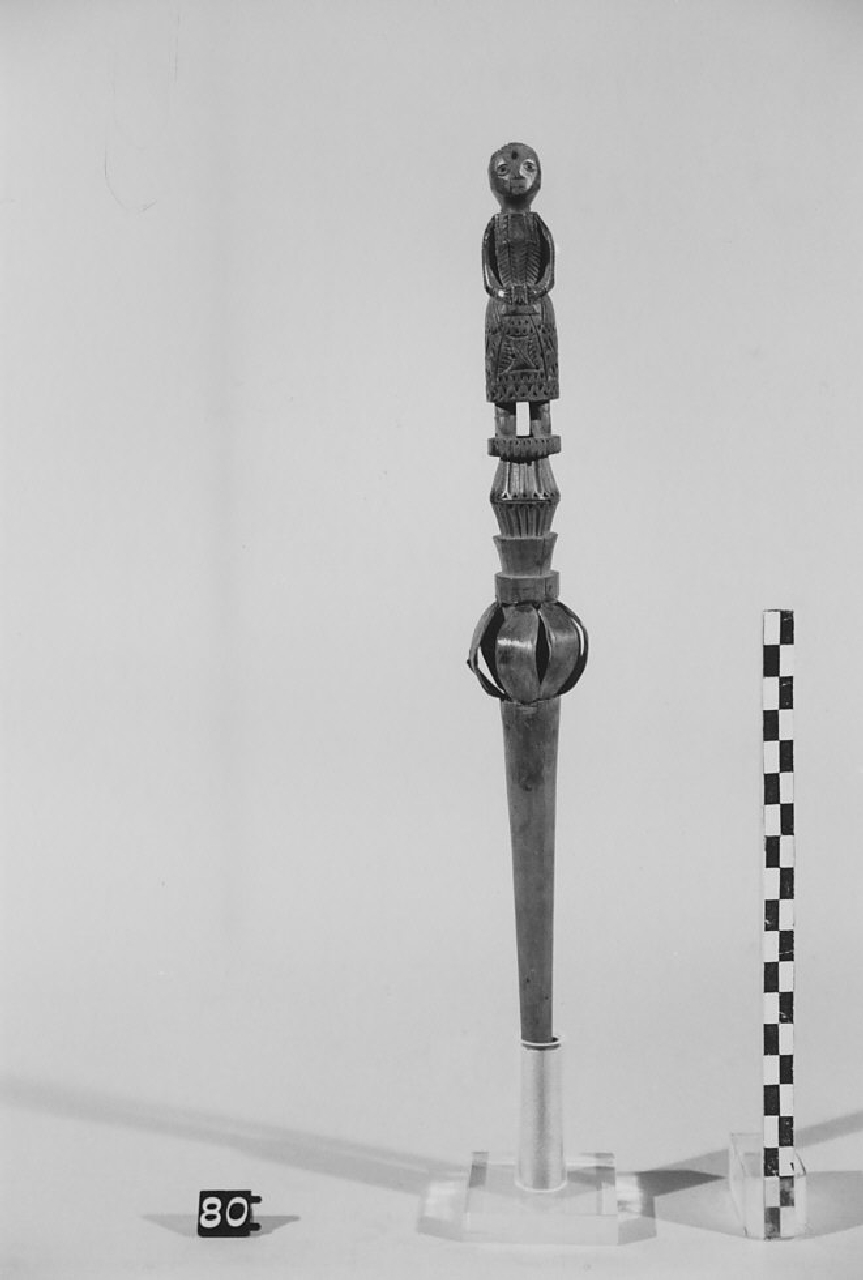 conocchia, strumenti per la filatura - artigianato pastorale (sec. XX prima metà)