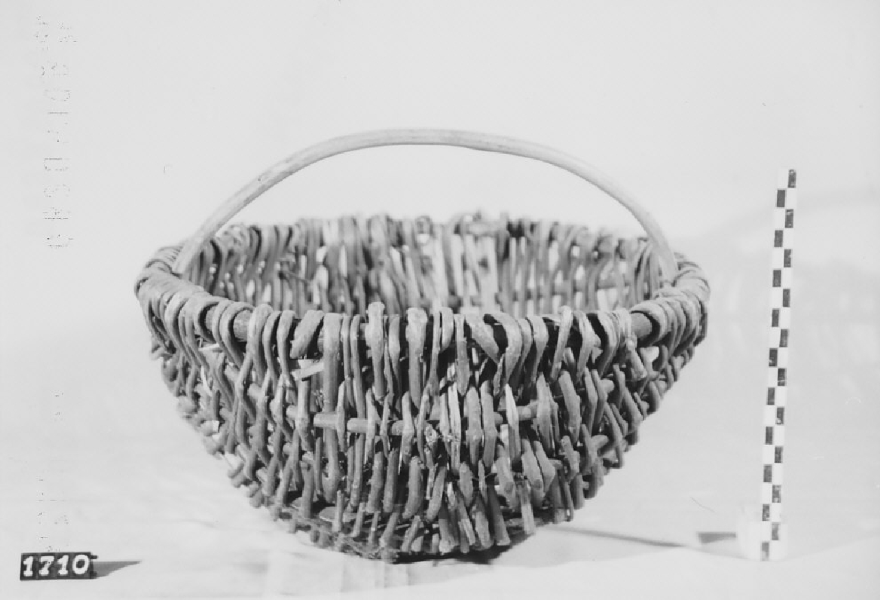 cesto, strumenti di misura agraria - manifattura (sec. XX prima metà)