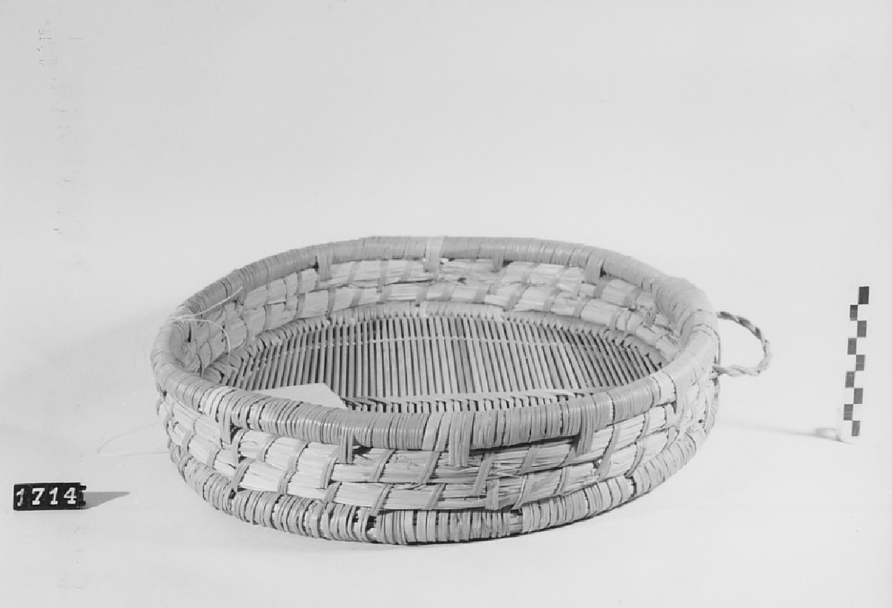 crivello, utensili da cucina - manifattura (1970 ca)