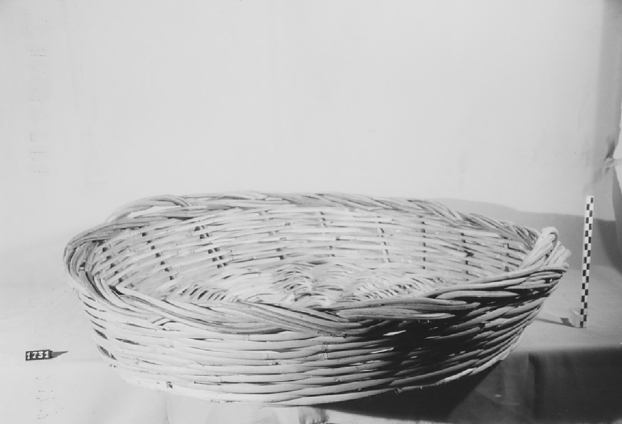 cesta, utensili per la vendita del pesce - manifattura (1985)