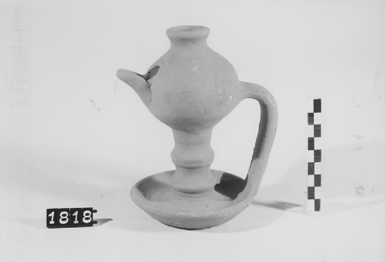 lucerna ad olio, sistemi di illuminazione - bottega del vasaio (sec. XX)