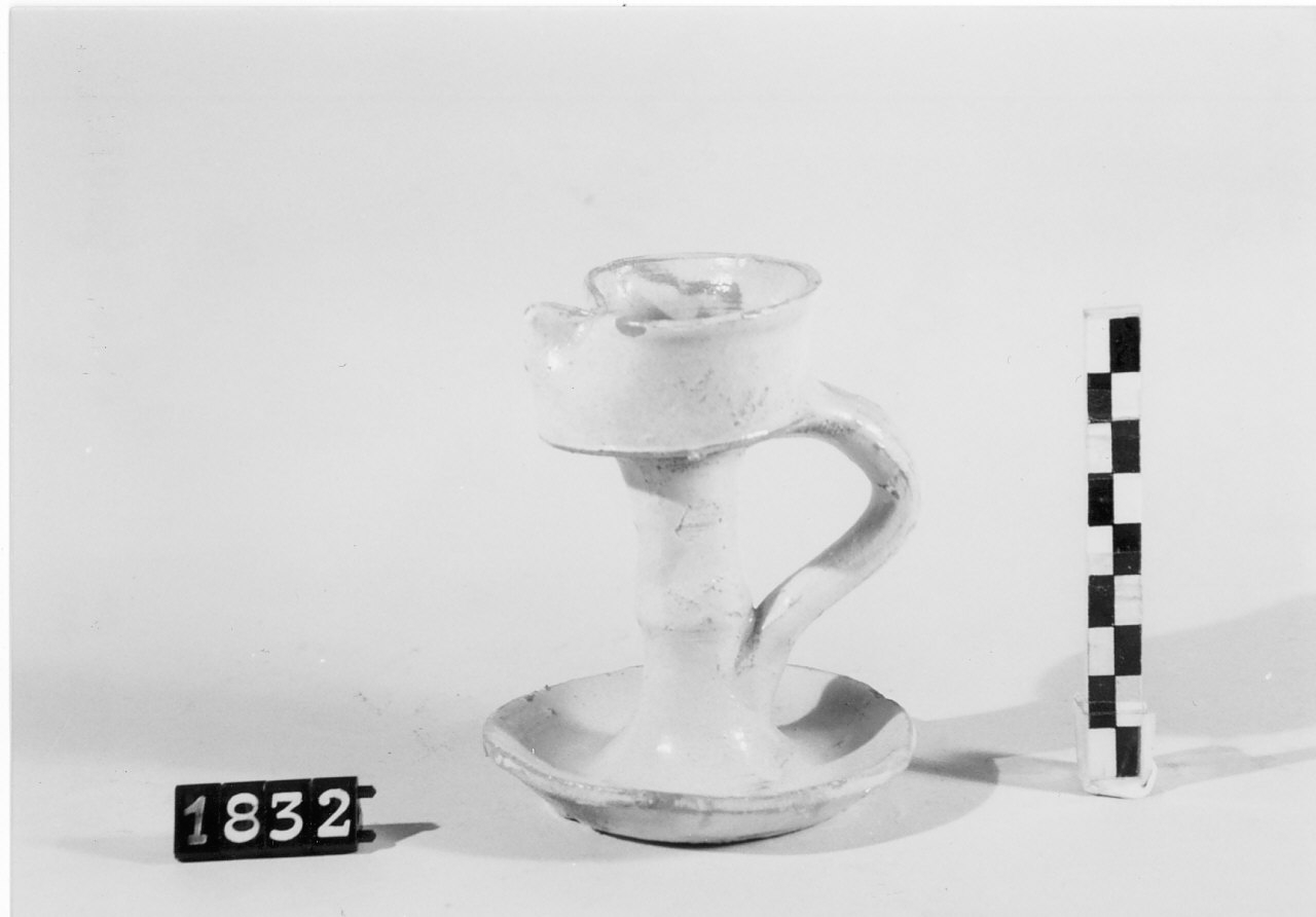 lucerna ad olio, sistemi di illuminazione - bottega del vasaio (sec. XX prima metà)