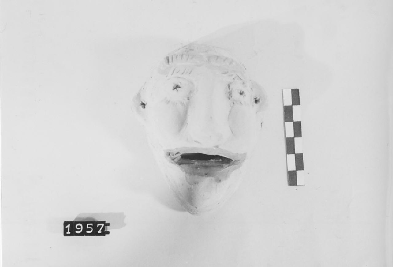 Volto diabolico (maschera, ceramica) di Gangemi Francesco Giuseppe (Ceramista) - bottega del ceramista (1972 ca)