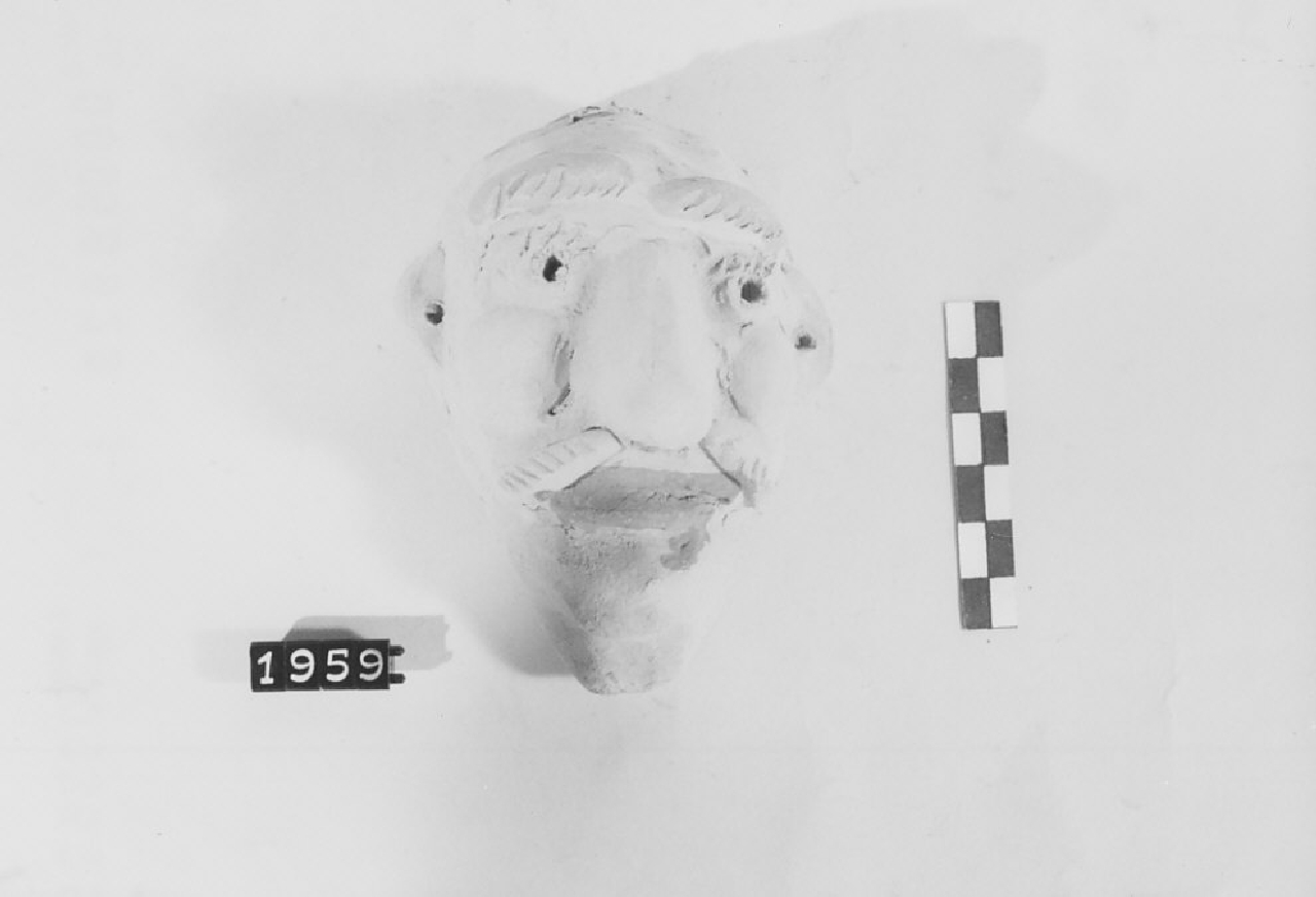 Volto diabolico (maschera, ceramica) di Gangemi Francesco Giuseppe (Ceramista) - bottega del ceramista (1972 ca)