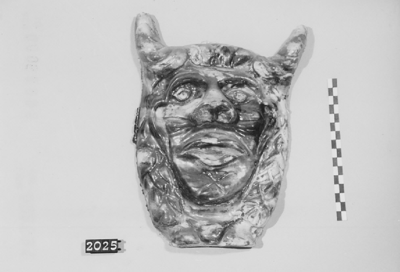 Volto diabolico (maschera, ceramica) - produzione di Seminara (sec. XX seconda metà)
