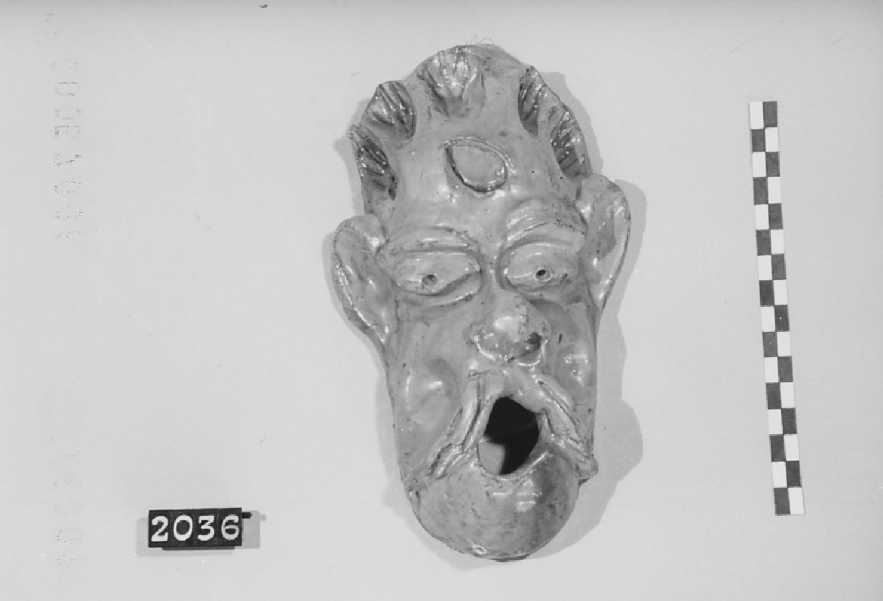 Volto grottesco (maschera, ceramica) - produzione di Seminara (sec. XX seconda metà)