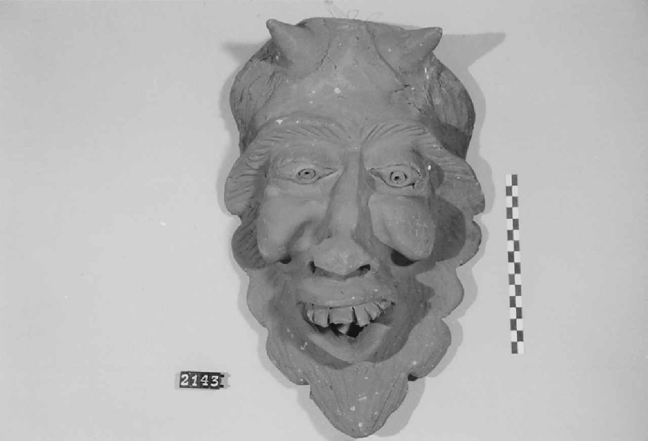 Volto diabolico (maschera, ceramica) - produzione di Seminara (sec. XX seconda metà)