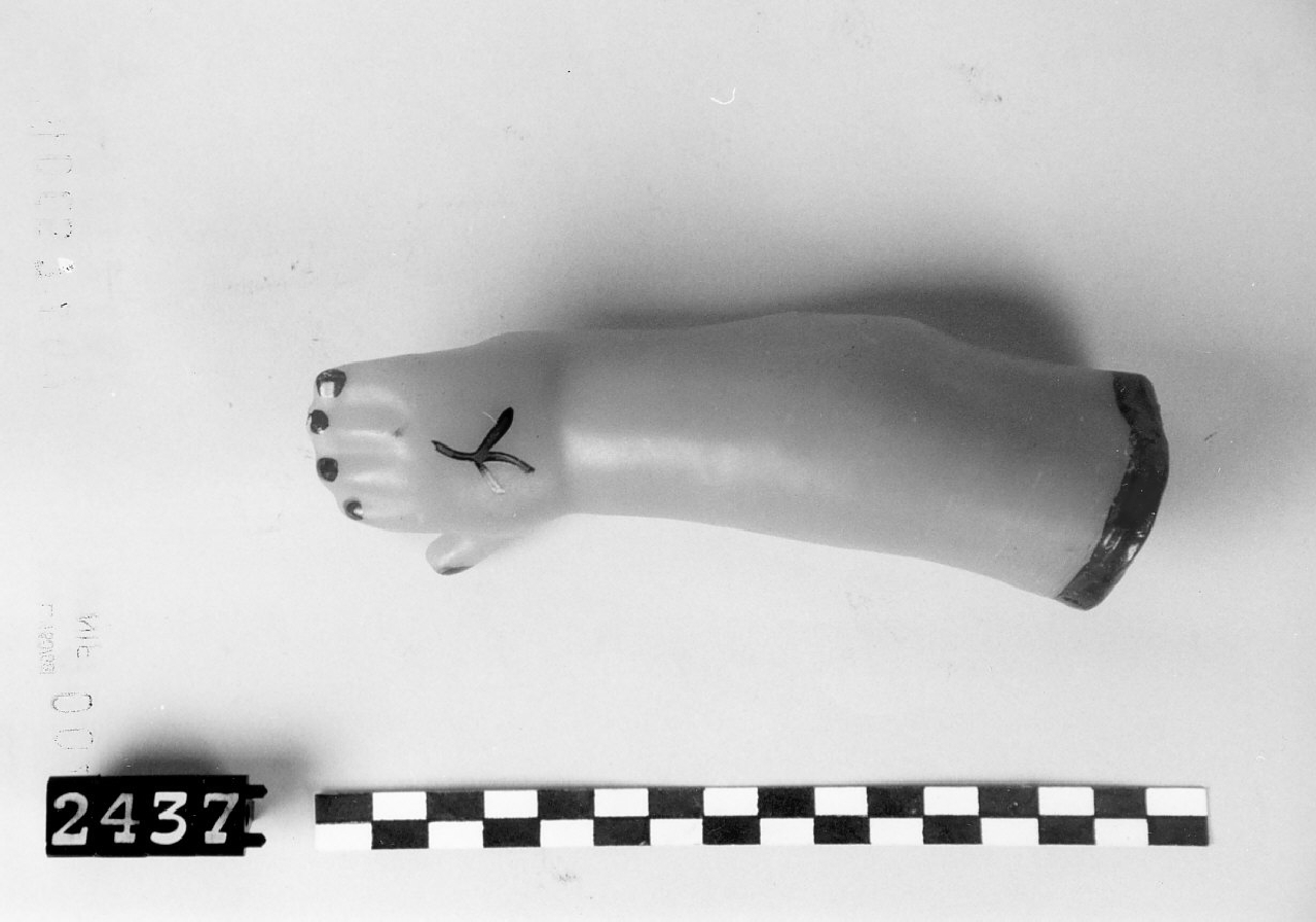 Braccio destro di bambino (ex voto) - bottega Surace (1950-1980)