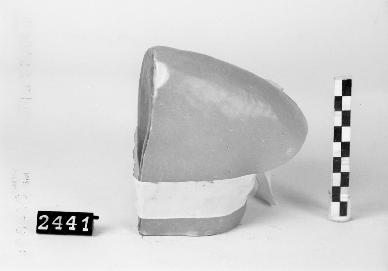 Parte destra di busto maschile (ex voto) - bottega Surace (1950-1980)