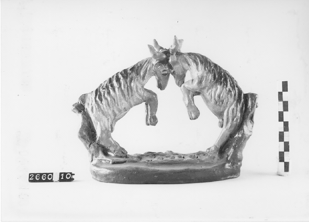 Scontro tra due arieti (statuetta da presepe, religiosità popolare) - bottega del ceramista (1968 ca)