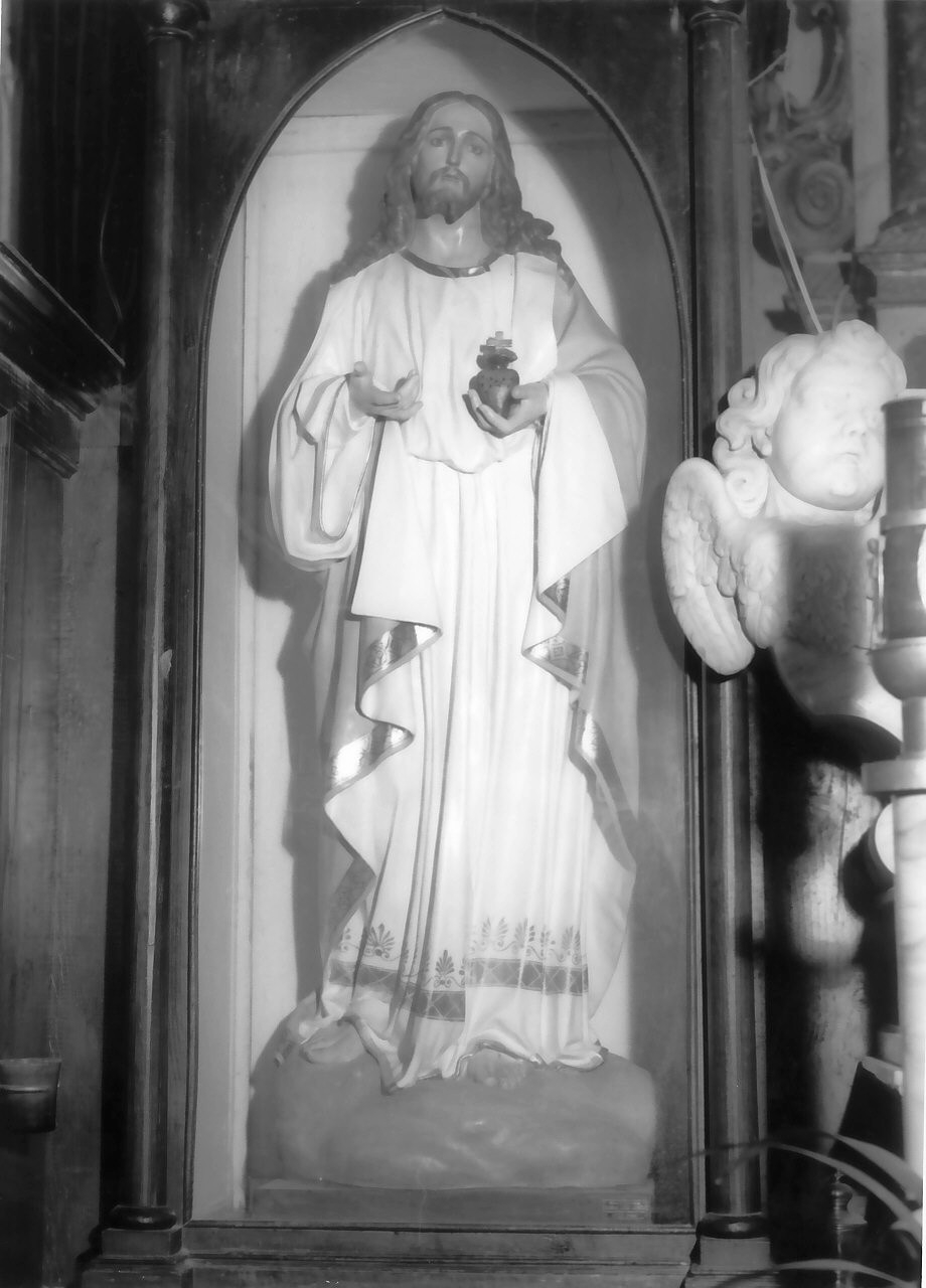 Sacro Cuore di Gesù (statua, opera isolata) di Guacci Luigi (inizio sec. XX)