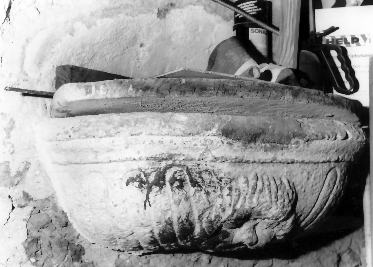 acquasantiera, opera isolata - bottega calabrese (sec. XIX)