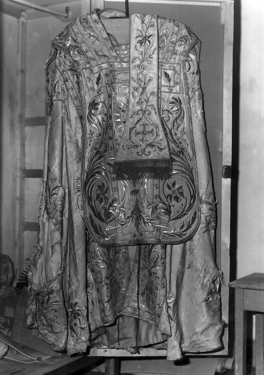 piviale - manifattura Italia meridionale (sec. XIX)