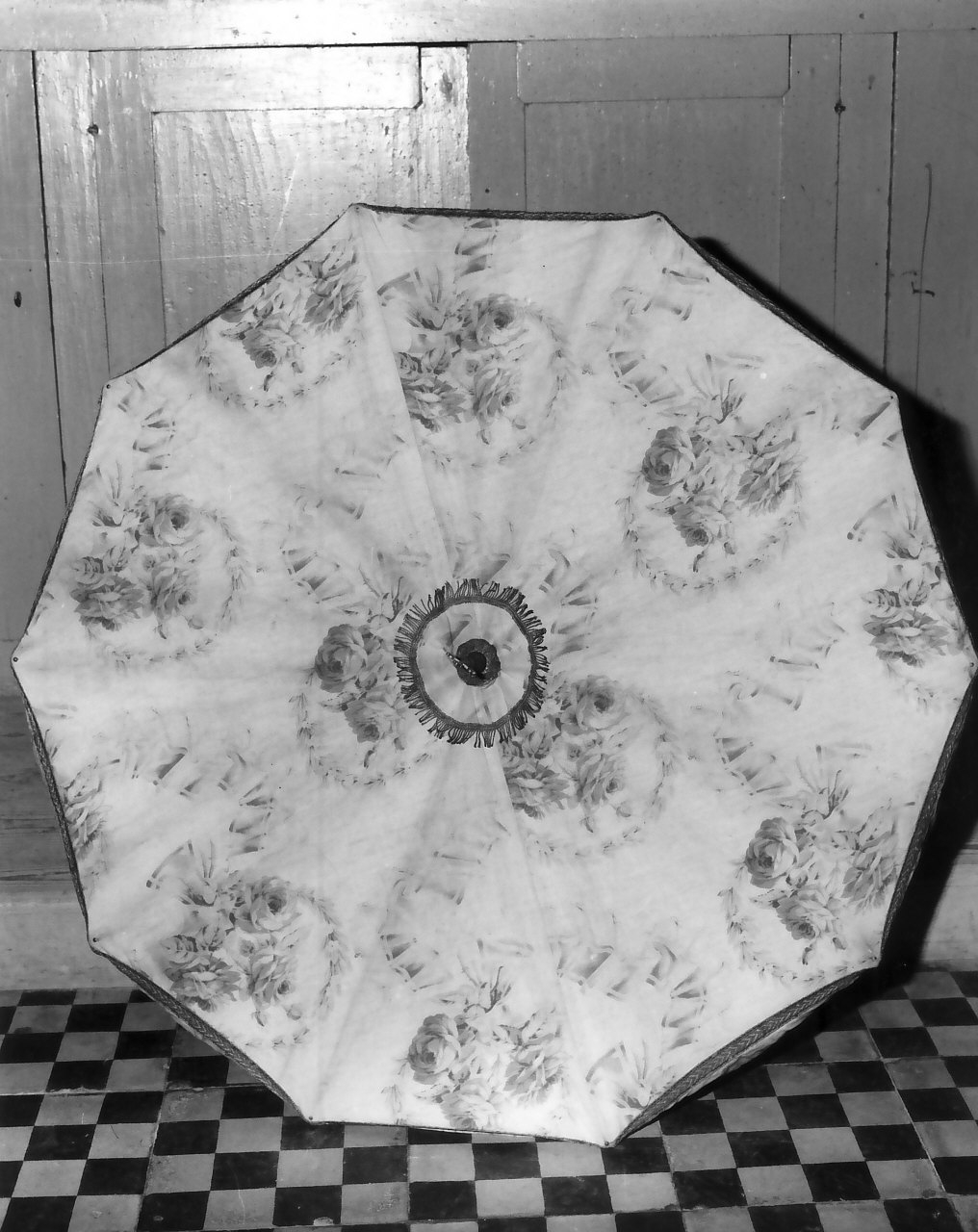 ombrellino processionale - manifattura romana (?) (prima metà sec. XX)