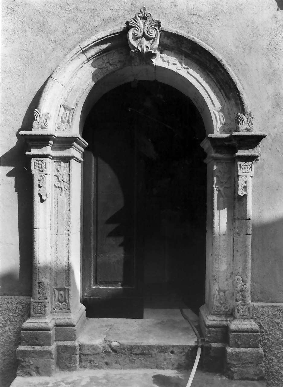 portale - ad arco - bottega calabrese (sec. XIX)