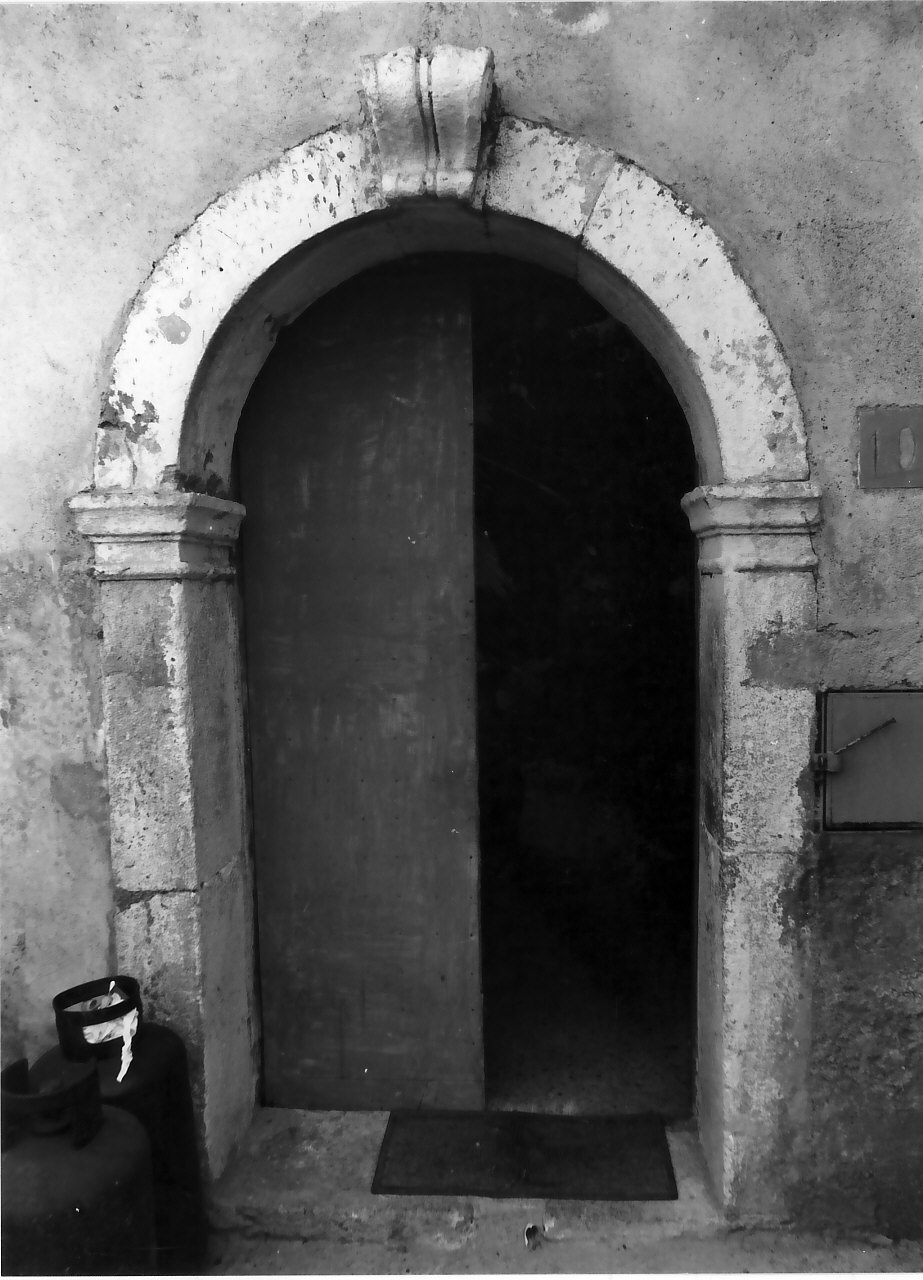 portale - ad arco - bottega calabrese (sec. XIX)