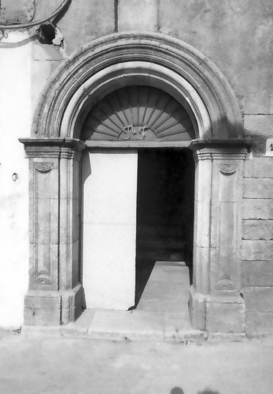 portale - ad arco - bottega calabrese (sec. XIX)