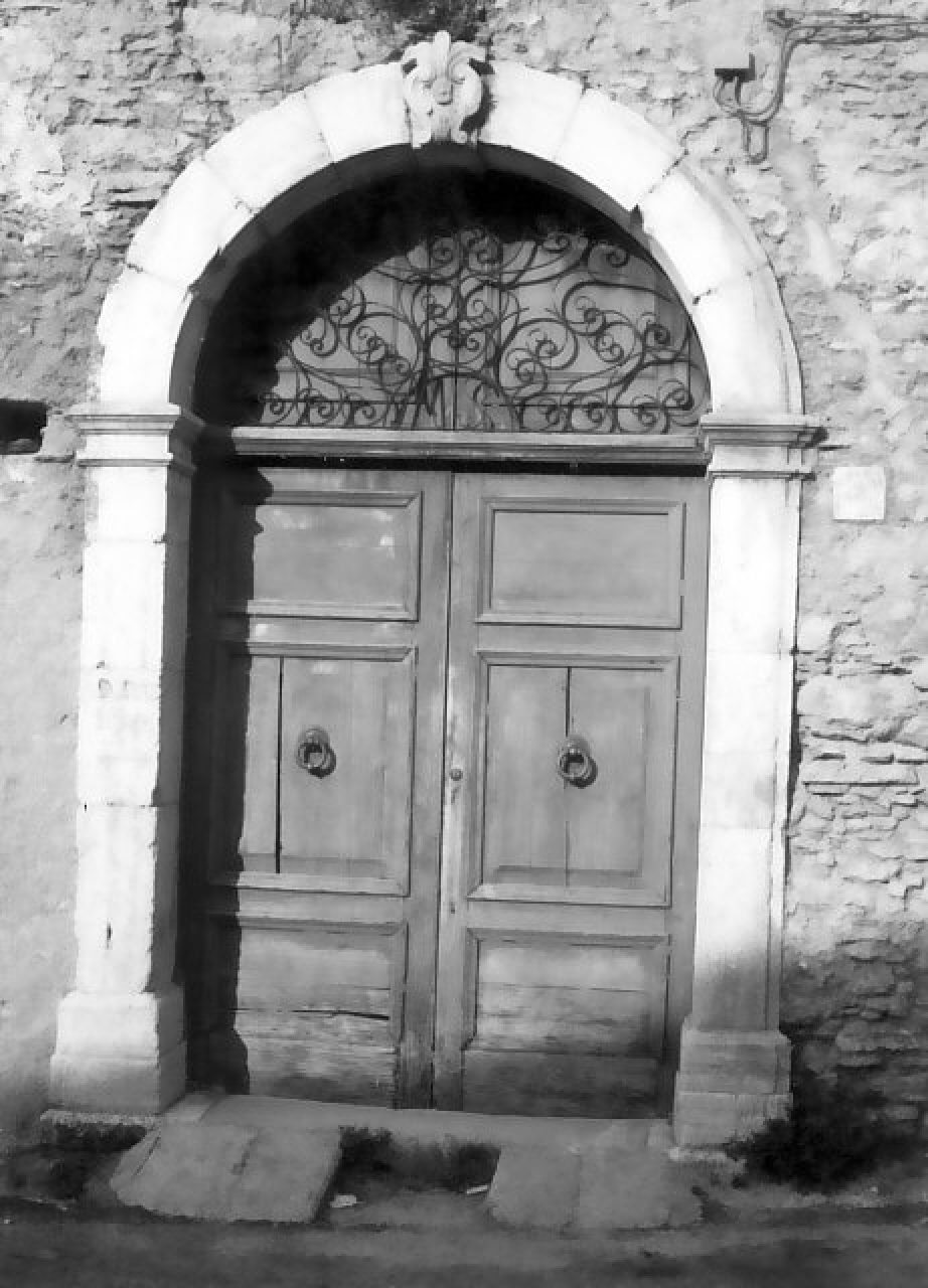 portale - ad arco - bottega calabrese (sec. XIX)