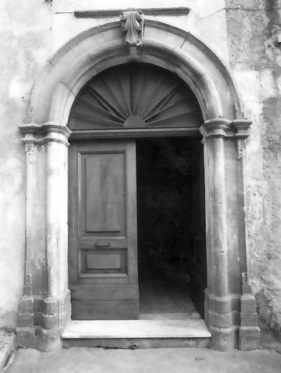 portale - ad arco - bottega calabrese (sec. XIX)