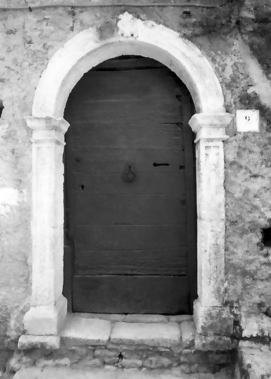 portale - ad arco - bottega calabrese (sec. XIX)
