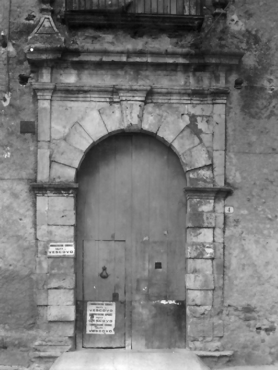 portone, opera isolata - bottega calabrese (sec. XVIII)