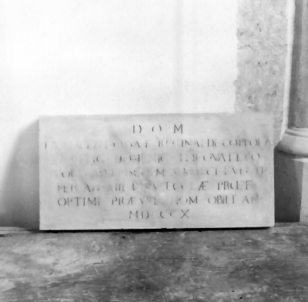 lapide tombale, opera isolata - bottega Italia meridionale (sec. XIX)