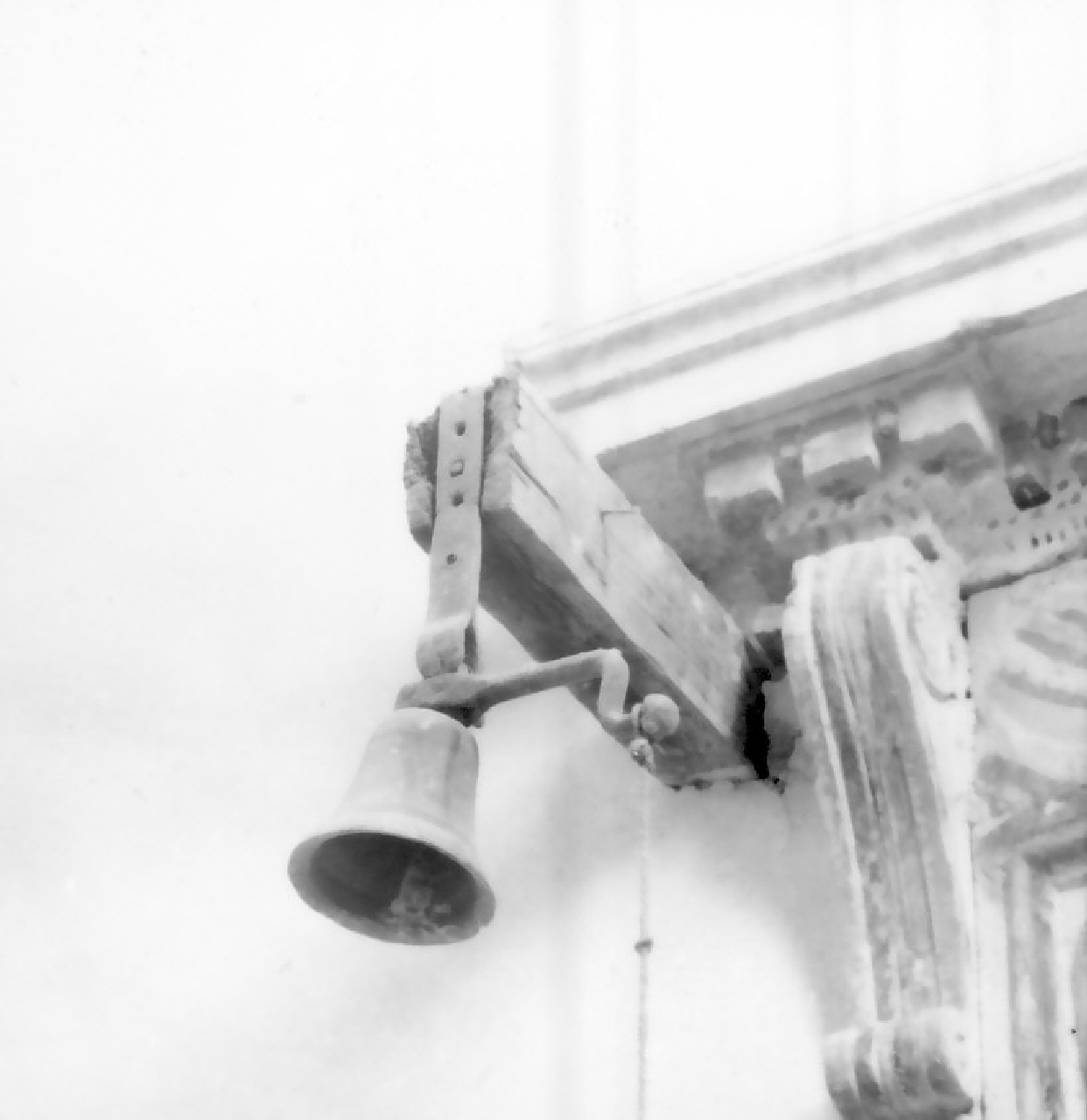 campanello, opera isolata - bottega calabrese (sec. XIX)