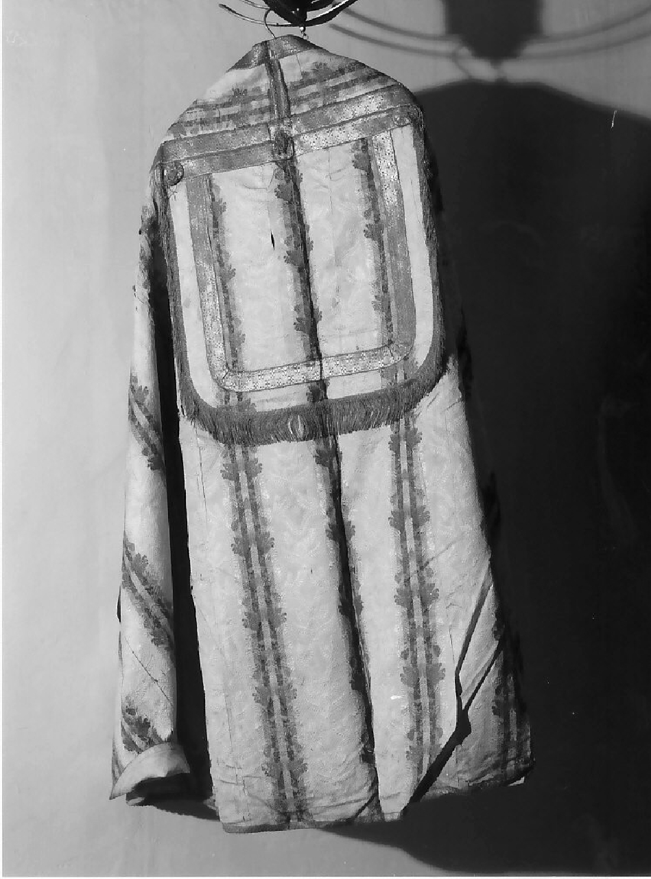 piviale, opera isolata - manifattura napoletana (sec. XVIII)