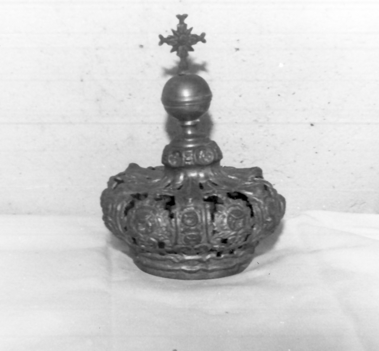 corona, opera isolata - bottega Italia meridionale (sec. XIX)