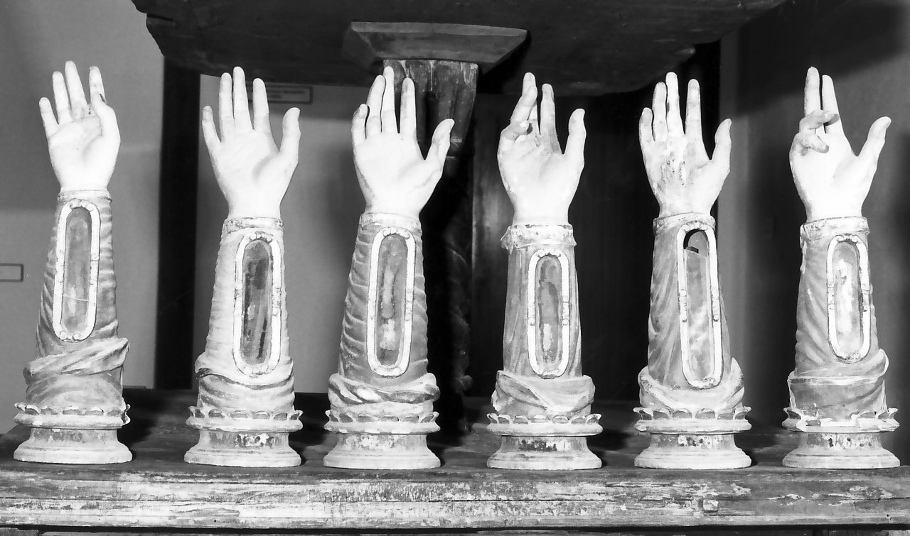 reliquiario antropomorfo - a braccio, serie - bottega Italia meridionale (prima metà sec. XVIII)